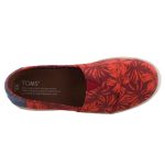 SZÍNHIBÁS TOMS AVALON RED bordó/piros VIRÁGOS belebújós cipő
